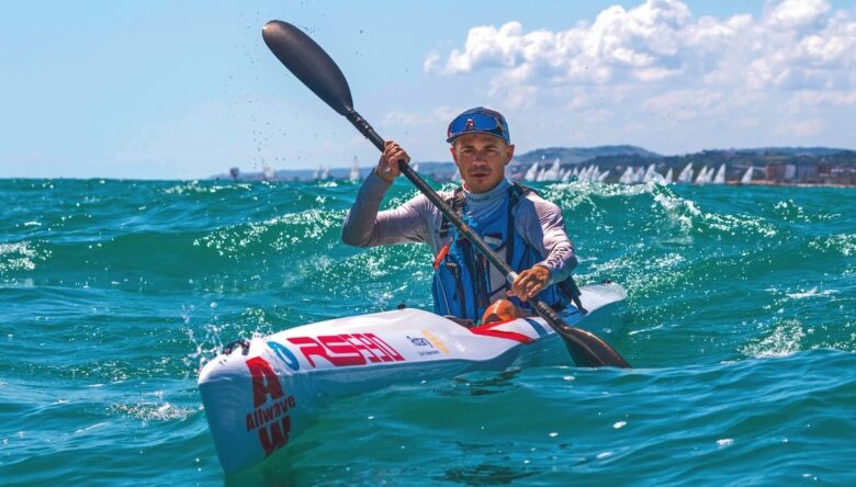 L'atleta con fibrosi cistica Alessandro Gattafoni in kayak