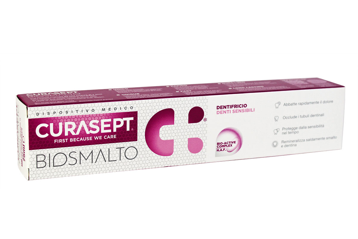 Dentifrici per denti sensibili: i 4 migliori scelti per bloccare subito il dolore Dentifrici per denti sensibili: i 4 migliori scelti per bloccare subito il dolore