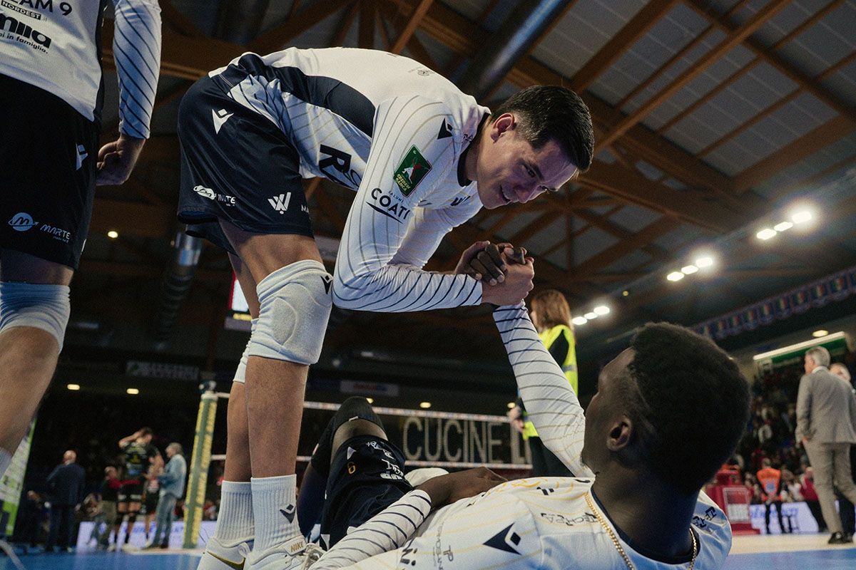 Mai molar 2, dentro le sfide e i legami di squadra del volley