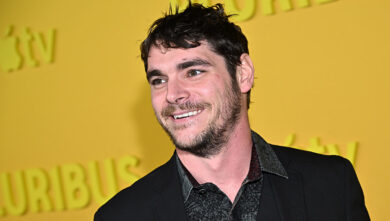RJ Mitte, la morte e la malattia oltre Breaking Bad: che cos’è la paralisi cerebrale infantile