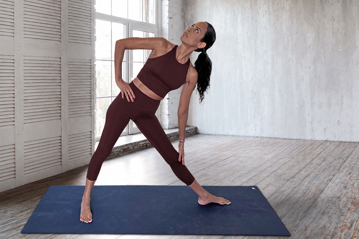 Yoga dell’ascolto: 5 posizioni e le varianti su misura per te Yoga dell’ascolto: 5 posizioni e le varianti su misura per te